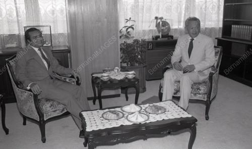 LEE KUAN YEW