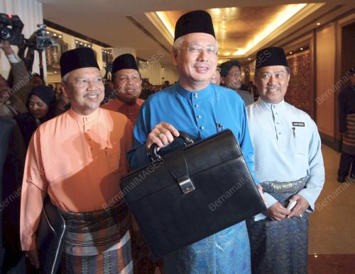 MOHD NAJIB TUN ABDUL RAZAK