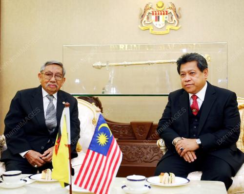 PANDIKAR AMIN MULIA