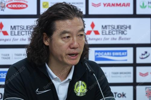 KIM PAN GON