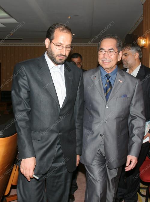 DR WAN JUNAIDI TUANKU JAAFA