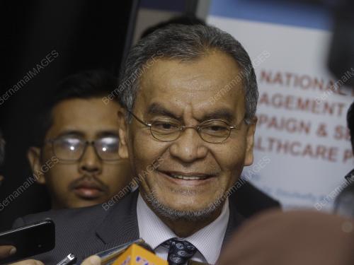DATUK SERI DR DZULKEFLY AHMAD