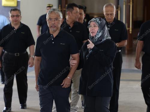 AL-SULTAN ABDULLAH RI'AYATUDDIN AL-MUSTAFA BILLAH SHAH