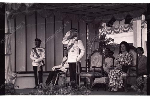 AGONG DI PERBARISAN PULAPOL