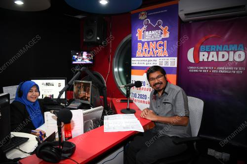 DATUK SERI DR MOHD UZIR MAHIDIN