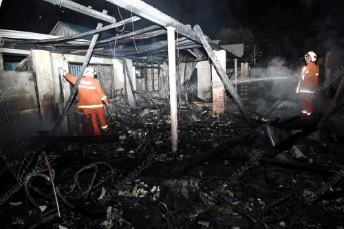 BOMBA PADAMKAN KEBAKARAN