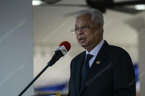 DATUK SERI ISMAIL SABRI YAAKOB