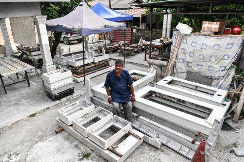 PEMBUAT KEPOK KUBUR