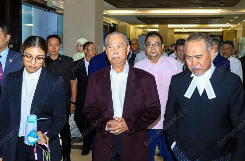 TAN SRI MUHYIDDIN YASSIN