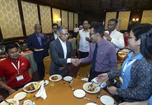 KL07_25082017_NETWORKING