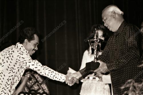 DATUK SERI YAAKOB LATIFF