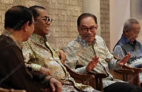 DATUK SERI ANWAR IBRAHIM