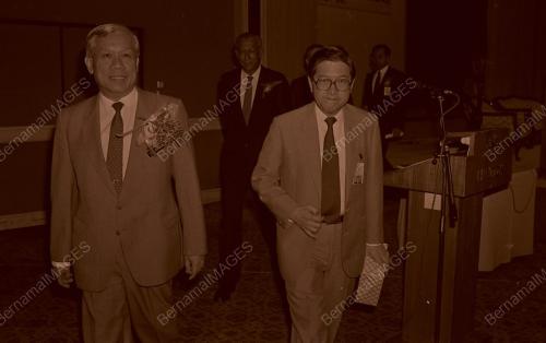 KL07_260390_IBM