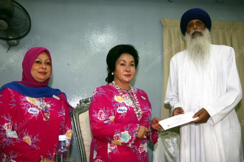 DATIN SERI ROSMAH MANSOR
