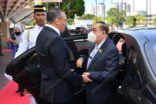 DATUK SERI HISHAMMUDDIN TUN HUSSEIN