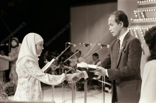 ANUGERAH KHIDMAT CEMERLANG
