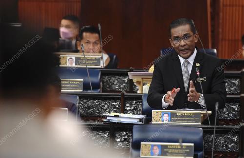 DATUK SERI TAKIYUDDIN HASSAN