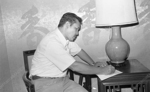 PERSIDANGAN KELAPAN TAHA