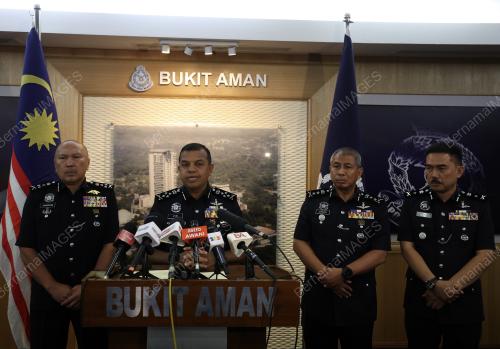 DATUK SERI AYOB KHAN MYDIN PITCHAY