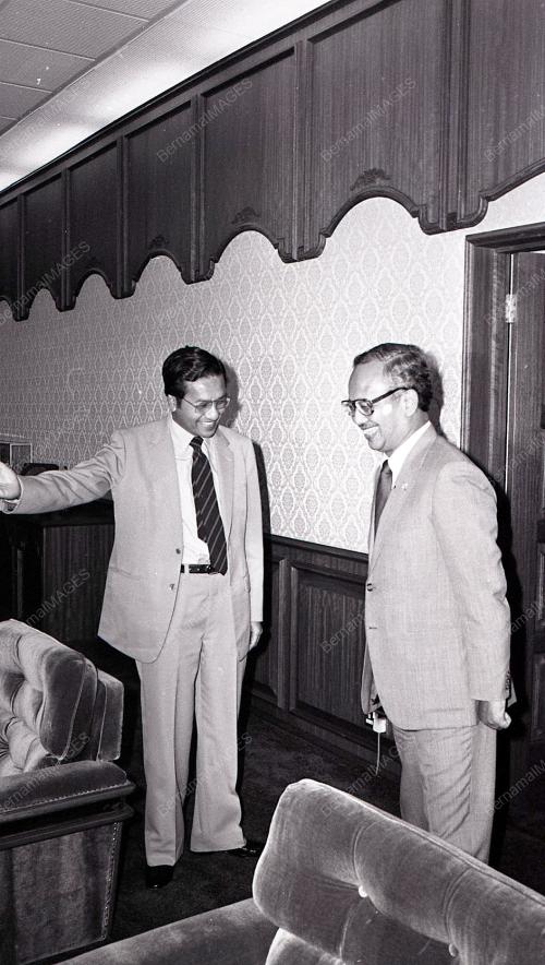 DATUK SERI DR. MAHATHIR MOHAMAD