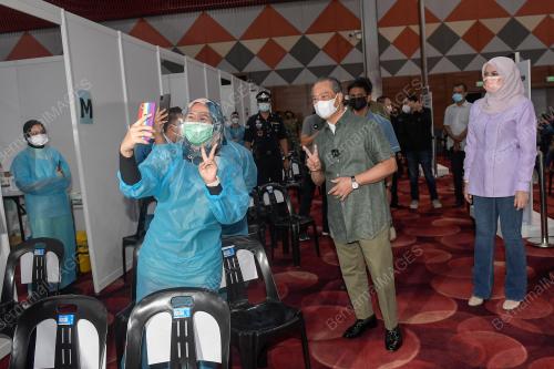 TAN SRI MUHYIDDIN YASSIN