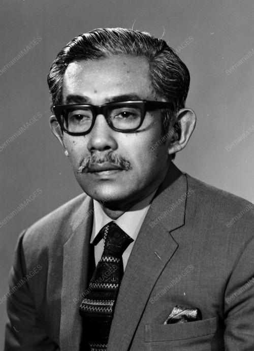 TUN DR ISMAIL ABDUL RAHMAN