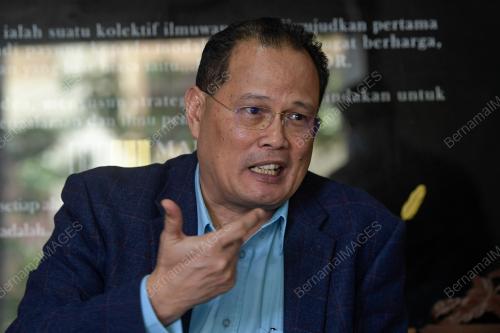 PROF DATUK DR RADUAN CHE ROSE