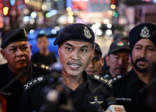 DATUK AZRY AKMAR AYOB