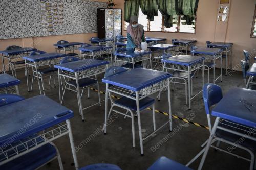 PERSIAPAN PEMBUKAAN SEKOLAH
