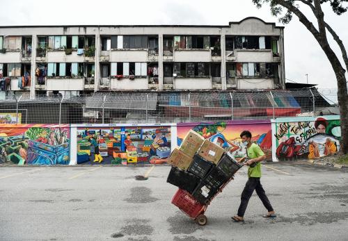 PENGHASILAN MURAL DAN GRAFITI PASAR BORONG KL