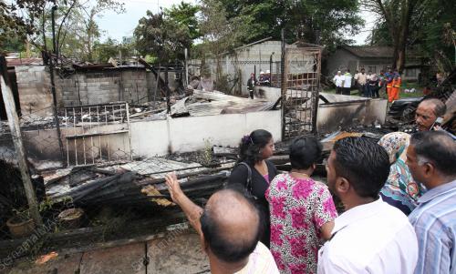 RUMAH TERBAKAR