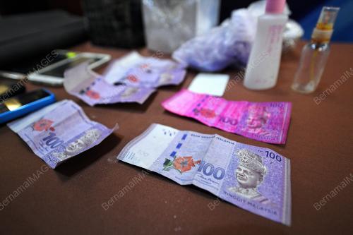 KL07_29012018_BLACK_MONEY