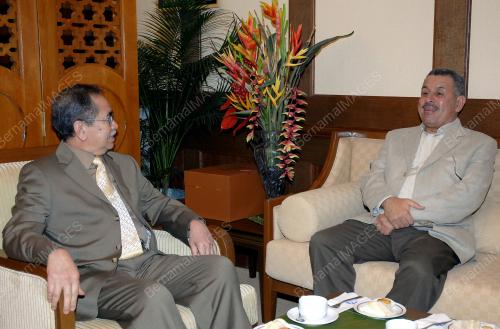 DR WAN JUNAIDI TUANKU JAAFAR