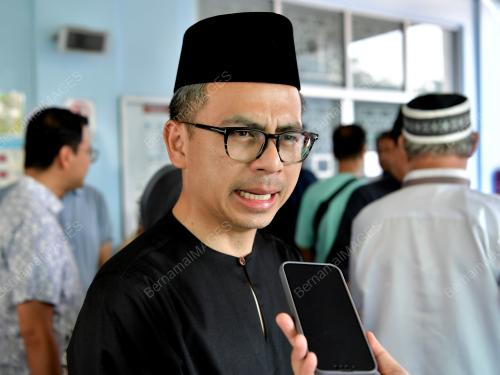 FAHMI FADZIL