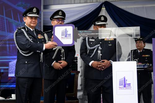 DATUK MAZLAN MANSOR