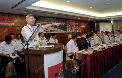 KL07_29092012_GERAKAN_PEMUDA