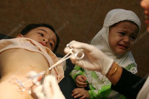 PROGRAM BERKHATAN