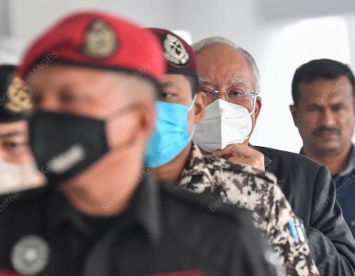 DATUK SERI NAJIB TUN RAZAK