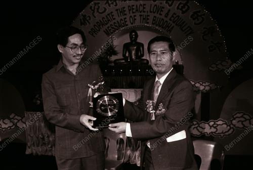 PERTUNJUKAN KEBUDAYAAN BUDDHA