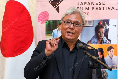DATUK KAMIL OTHMAN