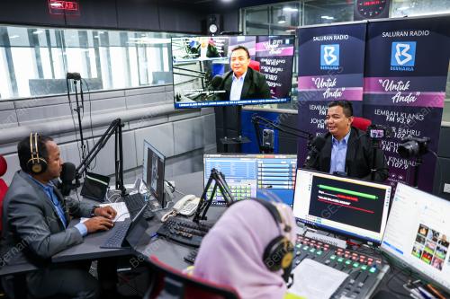 ADAM SAFFIAN GHAZALI