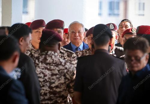 DATUK SERI NAJIB TUN RAZAK