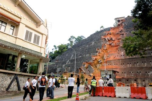 KL07_30122012_TUMPUAN