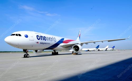 KL07_31012013_MAS_ONEWORLD
