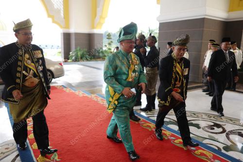 TUANKU SYED FAIZUDDIN PUTRA JAMALULLAI