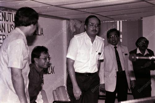 DATUK SERI MOHD NAJIB TUN ABDUL RAZAK