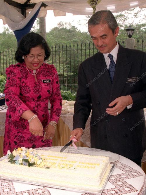 KL08-020200_RAYA_CAKE_07012016