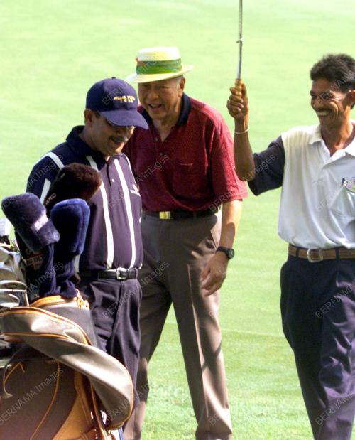 AGONG - PERTANDINGAN GOLF KEMENTERIAN LUAR