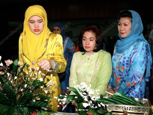 KL08-06_09_2000_AISHAH_BAKAT_13012016