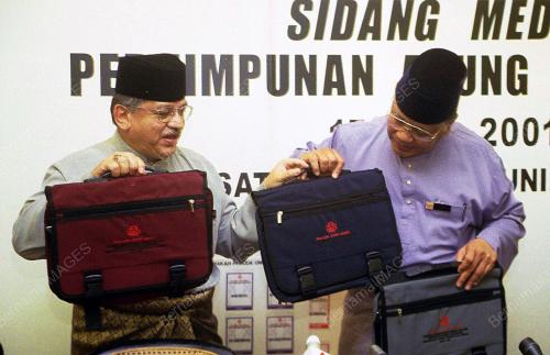 KL08-15_06_2001_P_C_UMNO_27012016